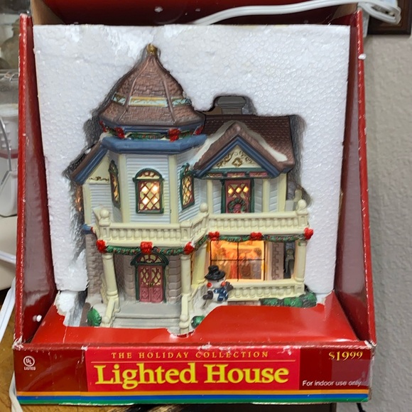 Forever Gifts~Christmas Village~Blue Residence House~AC Moore~NEW!